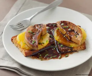 Brochettes de Foie Gras au pain d'épices et à la mangue