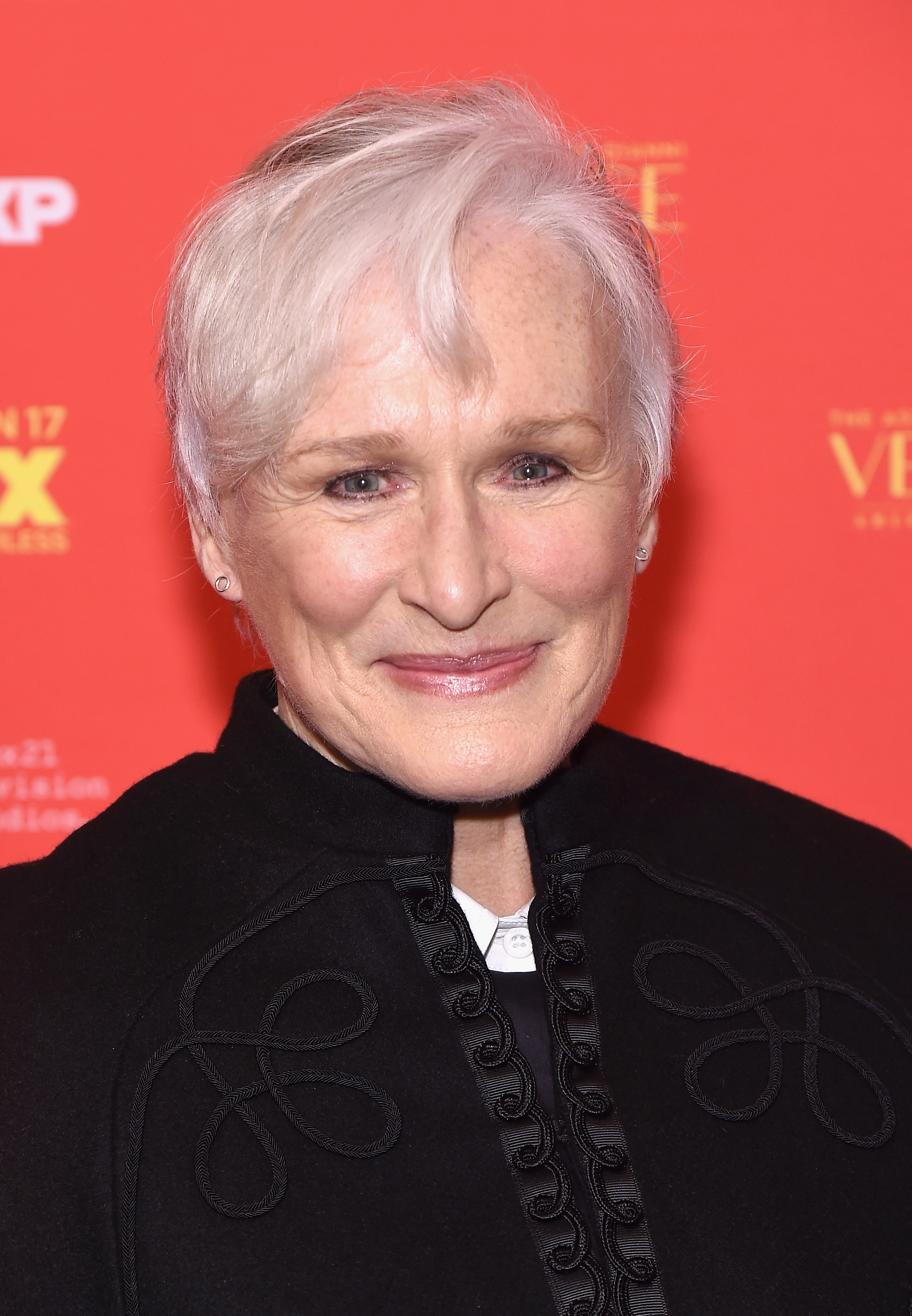 https www gofeminin de haare graue haare faerben s795960 html