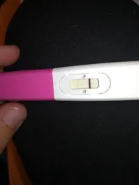 Test de grossesse négatif puis positif, barre d'évaporation...