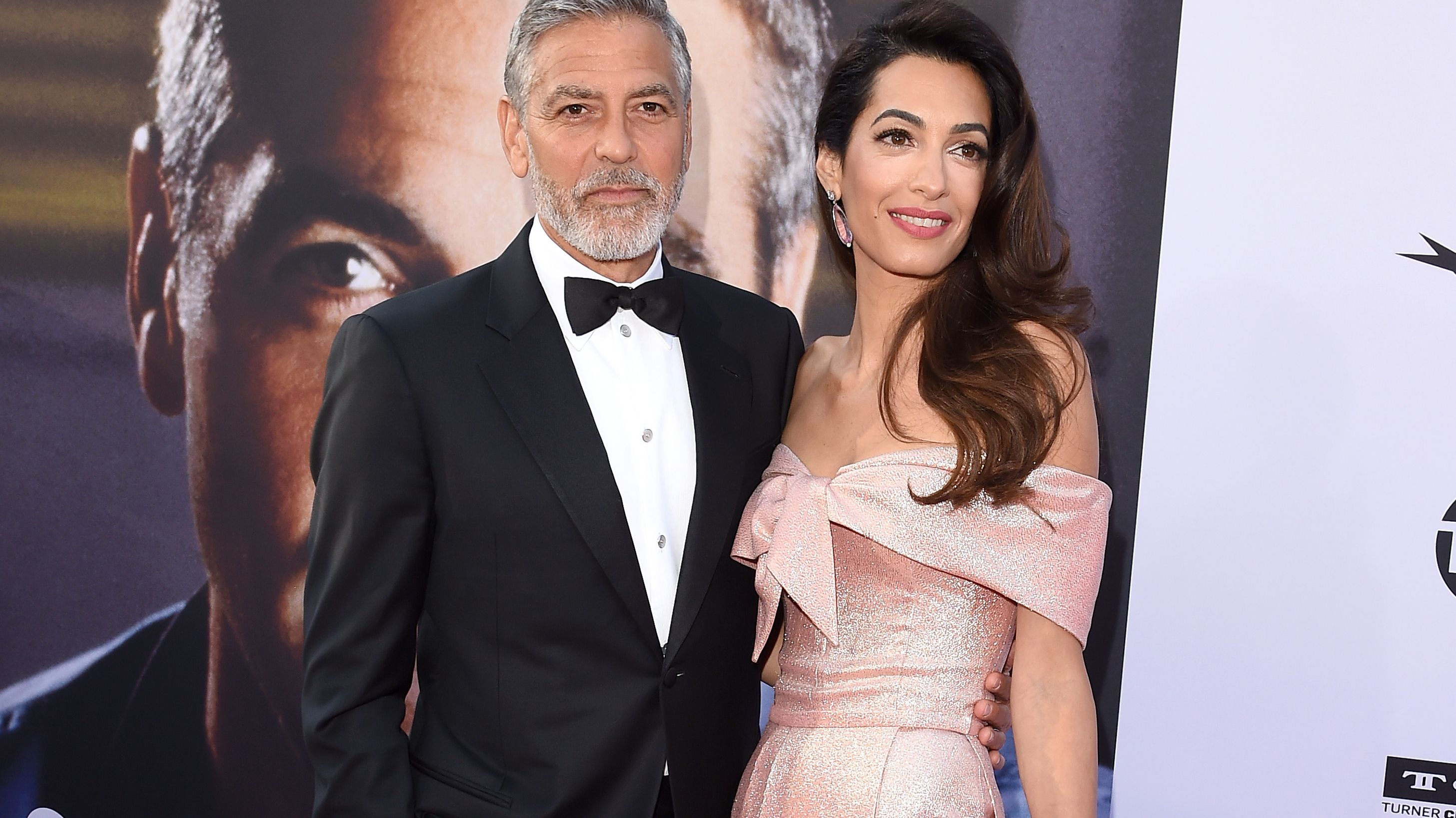 Stilsichere Karrierefrau Die Schonsten Looks Von Amal Clooney