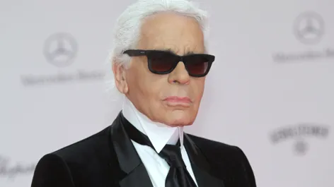 París se despide de Karl Lagerfeld de la manera más Karl posible