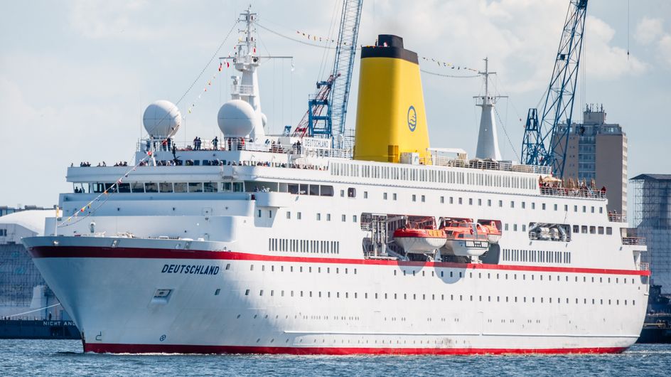 Promis an Bord: Diese Stars waren schon auf dem Traumschiff