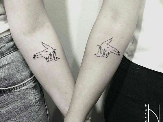 Tatuajes para amigas: 30 diseños con los que llevar vuestra amistad en la  piel