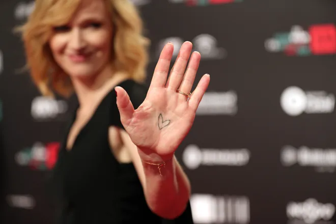 Tatuajes minimalistas: los tatuajes que querrás copiar de las influencers