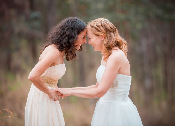 Bodas LGTBIQ+: las fotos más emotivas de sus enlaces matrimoniales
