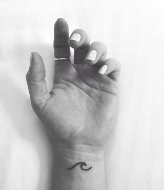 Tatuajes Pequenos Para Mujer 30 Ideas Inspiradoras En Clave Minimal