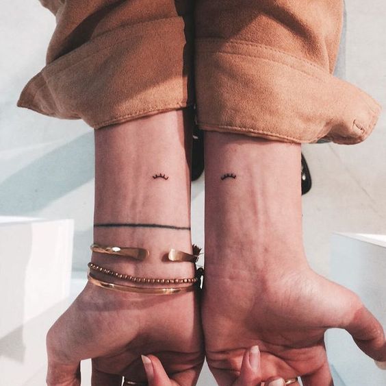 Fontanero Reafirmar parilla Tatuajes pequeños para mujer: 30 ideas inspiradoras en clave minimal