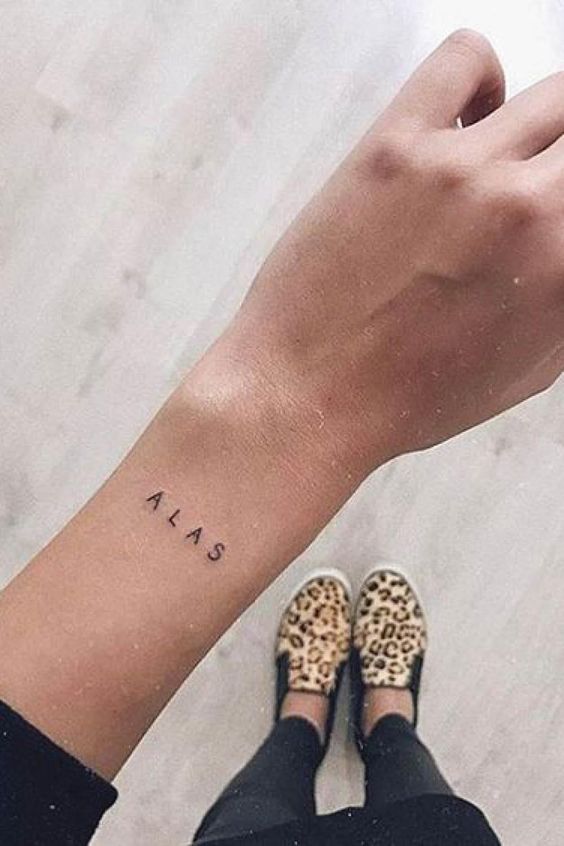 Tatuajes Pequenos Para Mujer 30 Ideas Inspiradoras En Clave Minimal