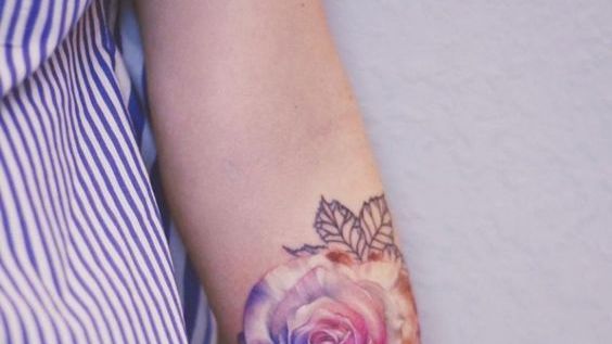 Tatuajes con rosas: ideas y significados para tu piel