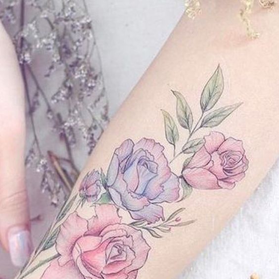 Tatuajes con rosas: ideas y significados para tu piel