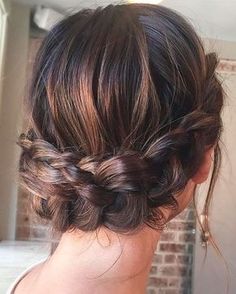 Peinados y recogidos con trenzas: inspírate con estas ideas