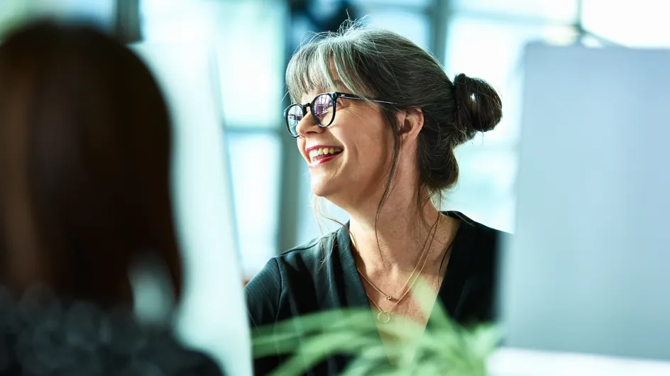 Empodera a tus compañeras: frases para mujeres en el trabajo