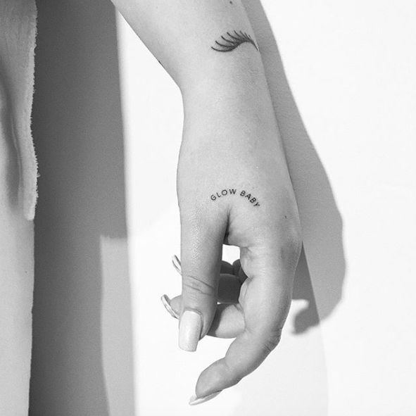 On Craque Pour Ces 30 Motifs De Tatouages Sur La Main