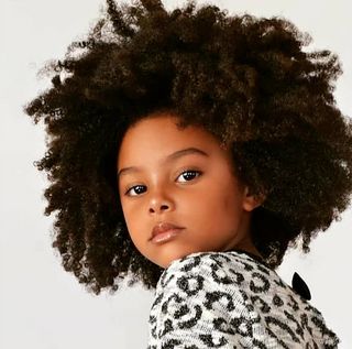 25 Idees De Coiffures Afro Pour Petites Filles