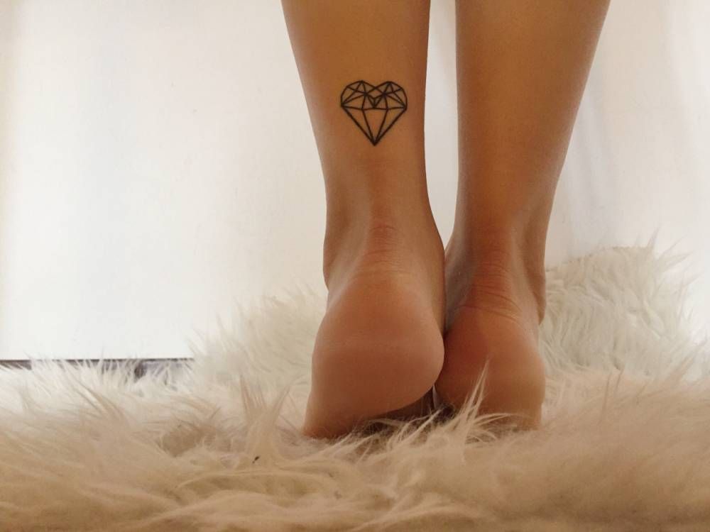 Tatouage diamant 30 images pour adopter le style