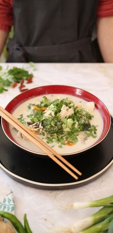 Pas-à-pas : comment réaliser une soupe thaïe ?