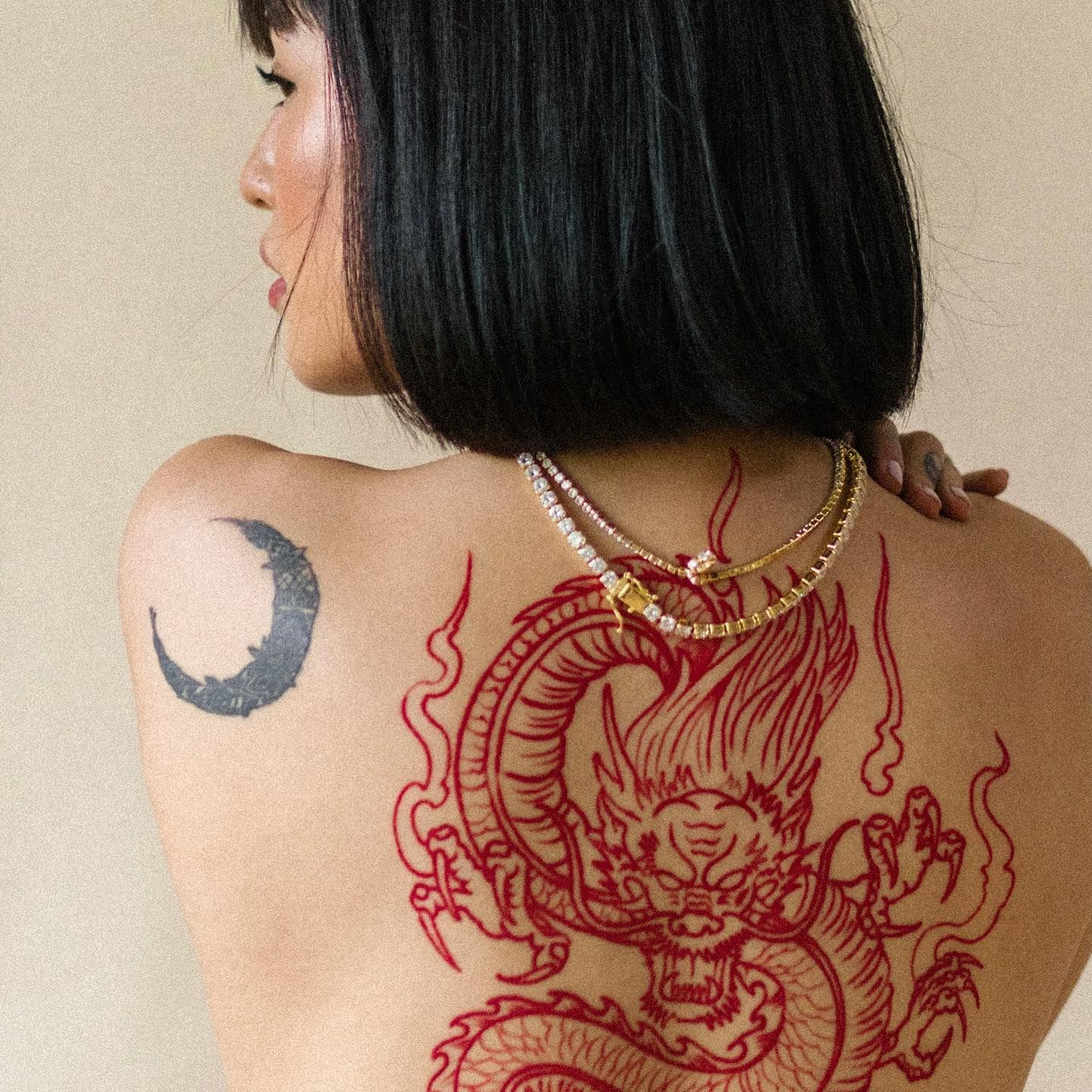 Dragon Chinois Tatouage Dragon Dos Femme Le tatouage dragon est toujours aussi cool, la preuve en images