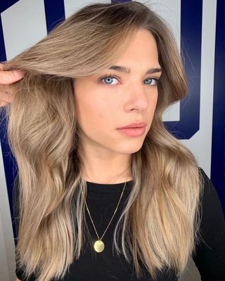 Tout Savoir Sur Le Blond Beige La Coloration Tendance 21 Tout Savoir Sur Le Blond Beige La Coloration Tendance 21