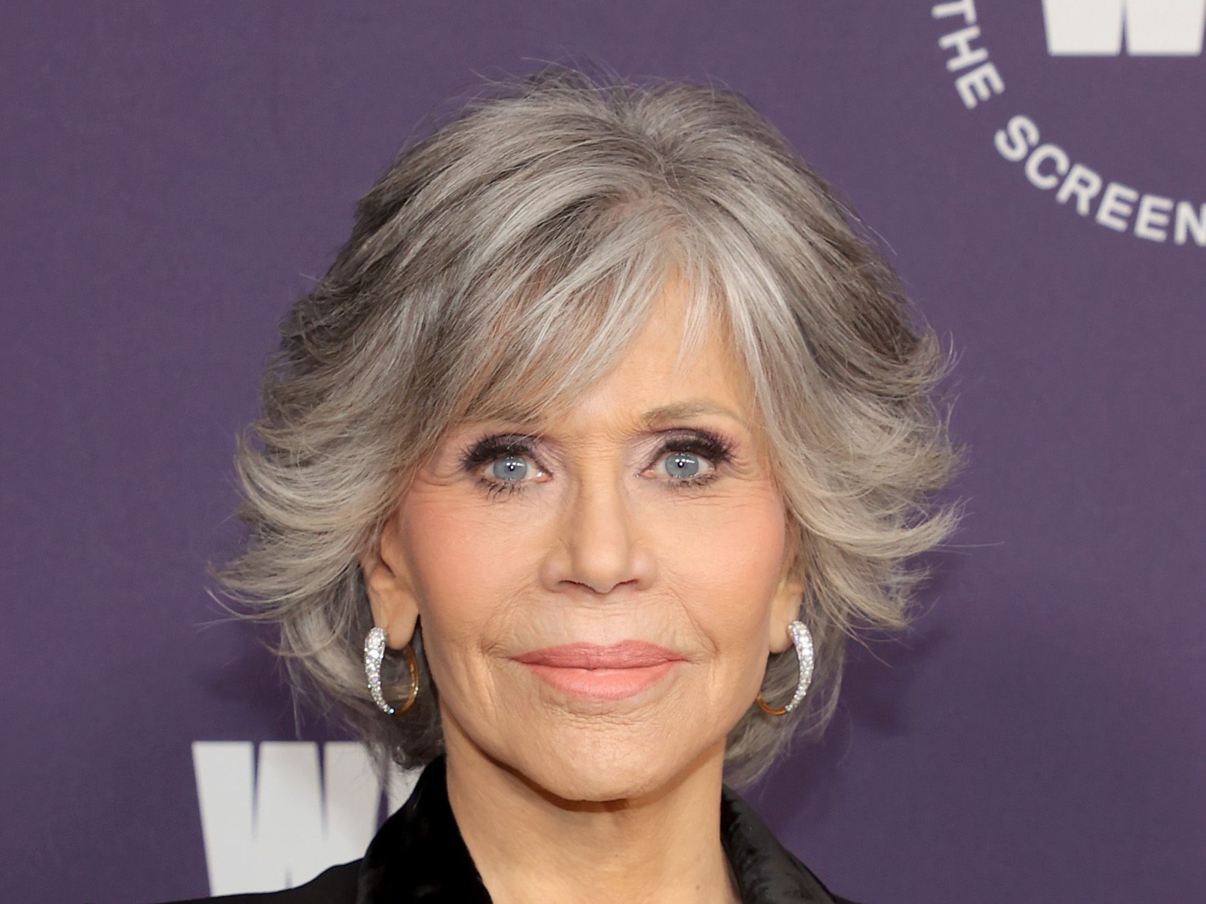 Coiffure Femme 60 Ans Mi Long Cheveux mi-long pour femme après 60 ans : quelle coiffure adopter
