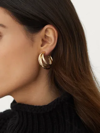 Les 35 plus belles boucles d'oreilles à moins de 50€
