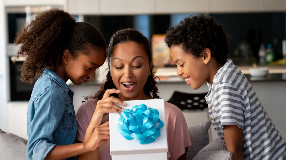 Fêtes des mères : 25 jolis cadeaux personnalisés à offrir