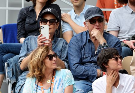 Roland Garros : Elodie Frégé, Cristina Cordula...les couples de stars s’affichent dans les tribunes