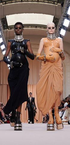 Paris Haute Couture 2022/2023: I migliori look delle sfilate Autunno e Inverno