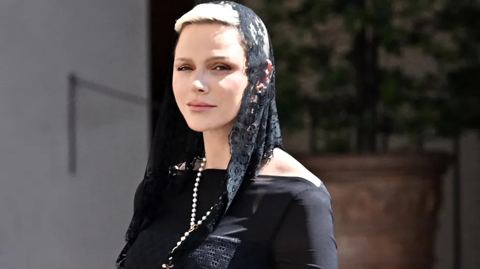 PHOTOS - Charlene de Monaco au Vatican : décryptage de son look sophistiqué pour rencontrer le pape