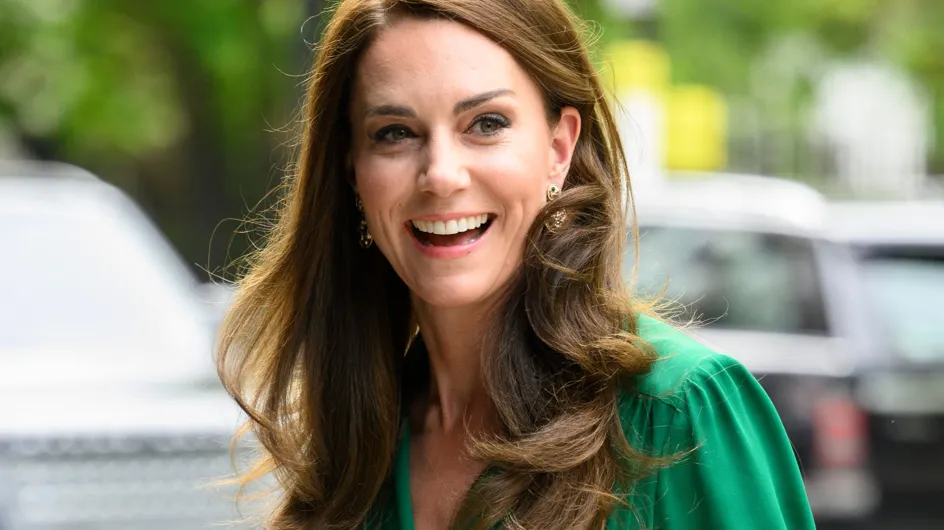 PHOTOS: Kate Middleton dévoile ses jambes en robe verte fendue, elle surprend