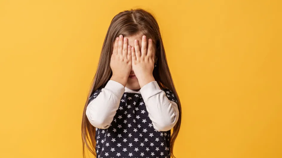 Enfant timide : les 10 phrases blessantes à ne surtout pas dire