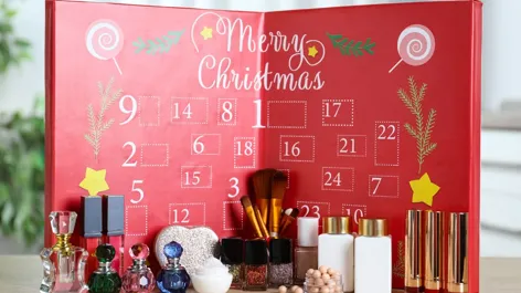 NIVEA Calendrier de l'Avent 2022 pour vous, calendrier de l'Avent de Noël  avec une variété de produits NIVEA : : Cuisine et maison