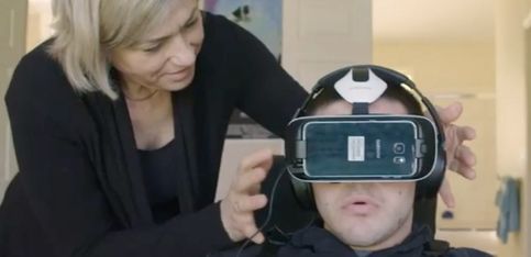 Realidad virtual: ¡una ventana al mundo para este chico con discapacidad!