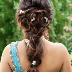 Peinados ideales para damas de honor