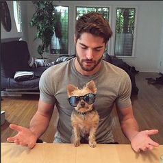 Hombretones y perritos: la mezcla más sexy