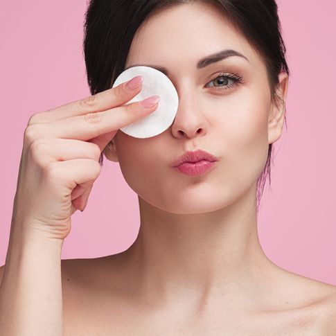 Make-up richtig entfernen: 4 Tipps für reine und gepflegte Haut