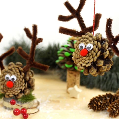 Aprende a hacer este reno navideño con piñas