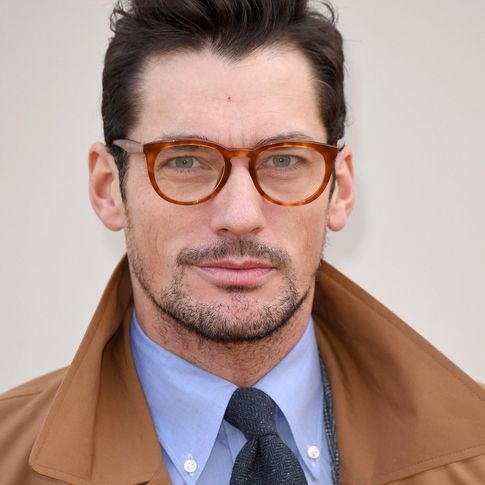 Los hombres con gafas más sexys