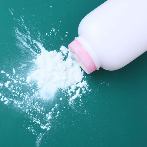 8 geniale Beauty-Hacks mit Babypuder