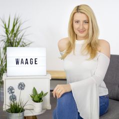 Video-Horoskop für April 2019: Waage