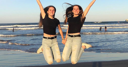 TikTok-Zwillinge Lisa und Lena: Jetzt sind sie 18 Jahre alt
 |Tiktok Stars Zwillinge