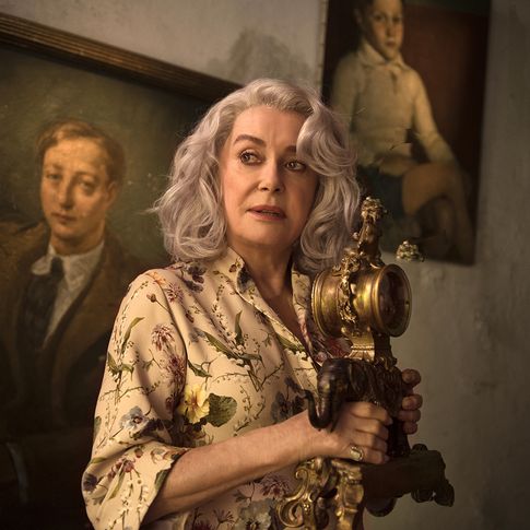 Catherine Deneuve in 'Der Flohmarkt von Madame Claire'