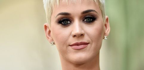 Katy Perry acusada de acoso sexual