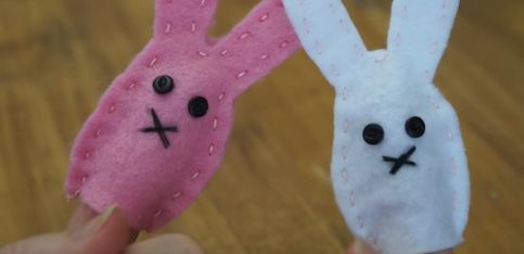 Marionetas de dedo: ¡conejitos de Pascua!
