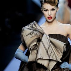 Le défilé Dior Haute Couture PE 2011 en vidéo