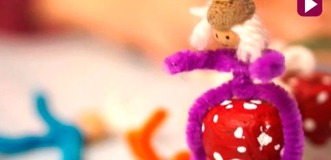 DIY con niños: Muñequitas de colores hechas con limpiapipas