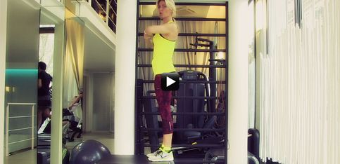 Video/ Esercizi per gambe e glutei: come rassodarli con lo step!