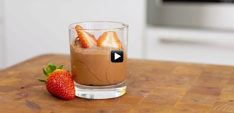 Video/ Healthy e light: prova la mousse vegana al cioccolato!