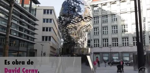 La escultura giratoria en honor a Kafka