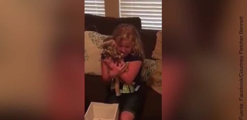¡Esta niña recibe el mejor regalo de su vida!