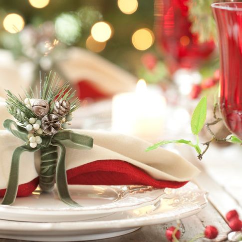Cómo decorar la mesa con centros de navidad